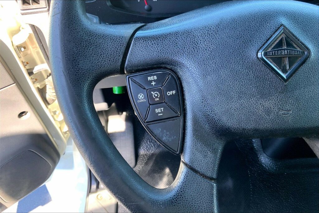 2021 CUM MV607 Medium Conventional