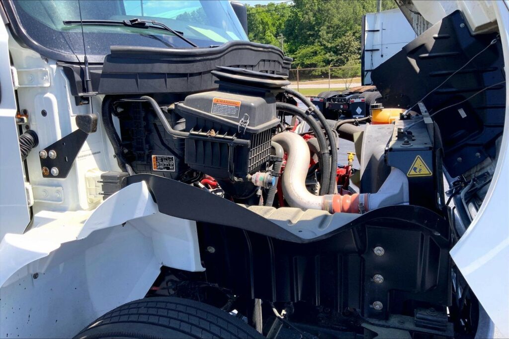 2021 CUM MV607 Medium Conventional