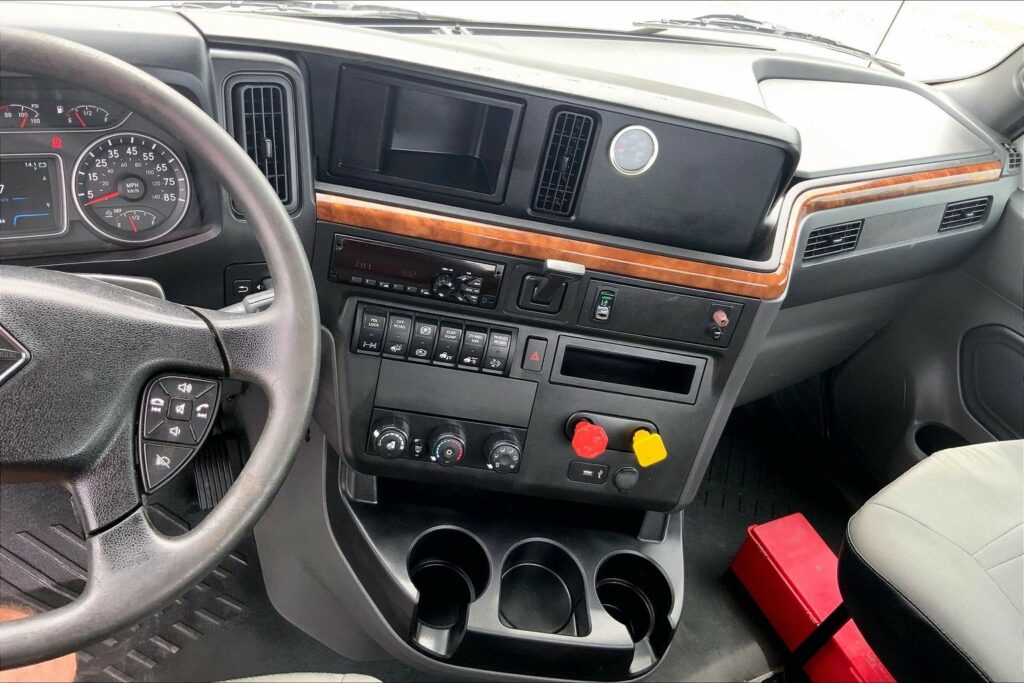 2020 INT RH613 6×4 Day Cab