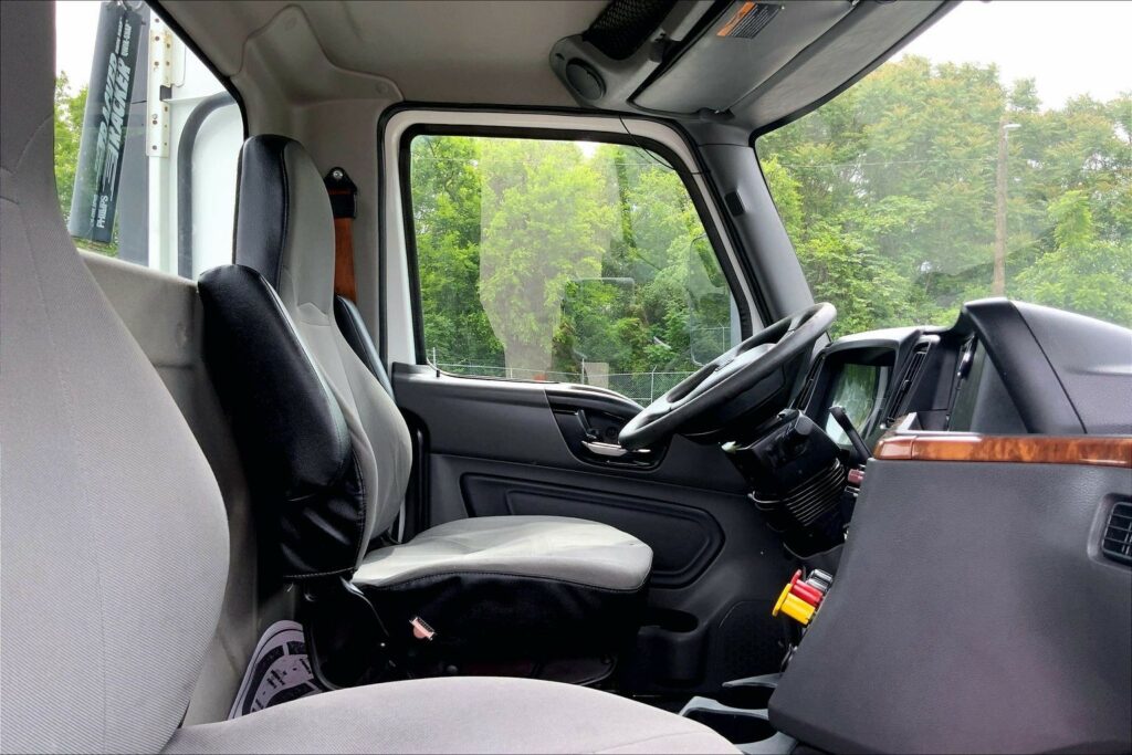 2020 INT RH613 6×4 Day Cab
