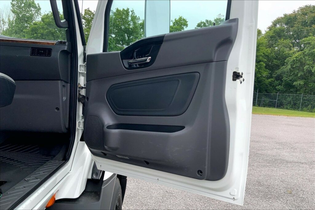 2020 INT RH613 6×4 Day Cab