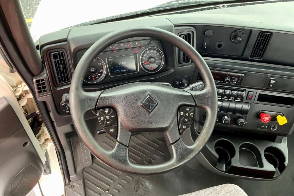 2021 CUM LT625 6×4 Day Cab