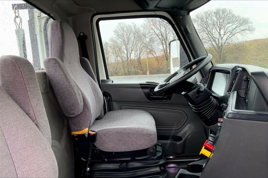 2021 CUM LT625 6×4 Day Cab