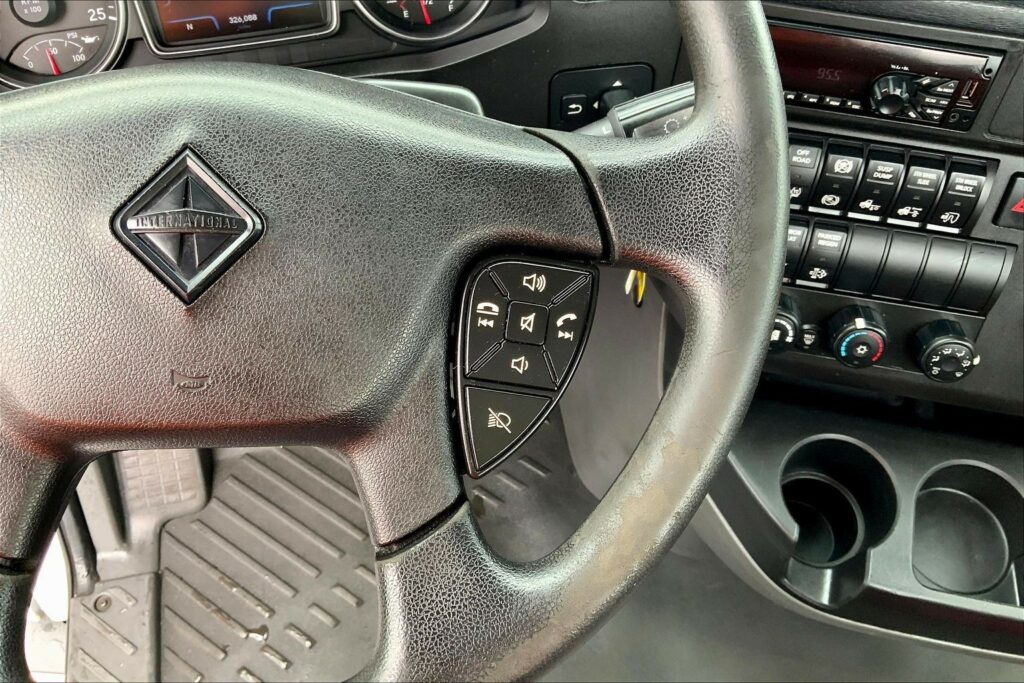 2021 CUM LT625 6×4 Day Cab