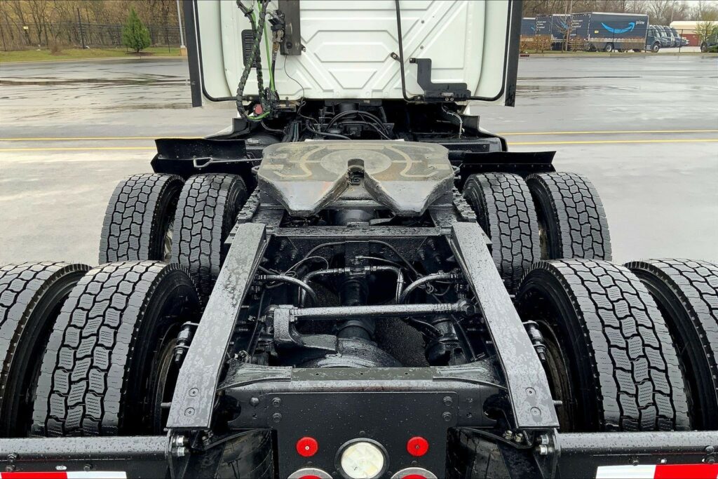 2021 CUM LT625 6×4 Day Cab