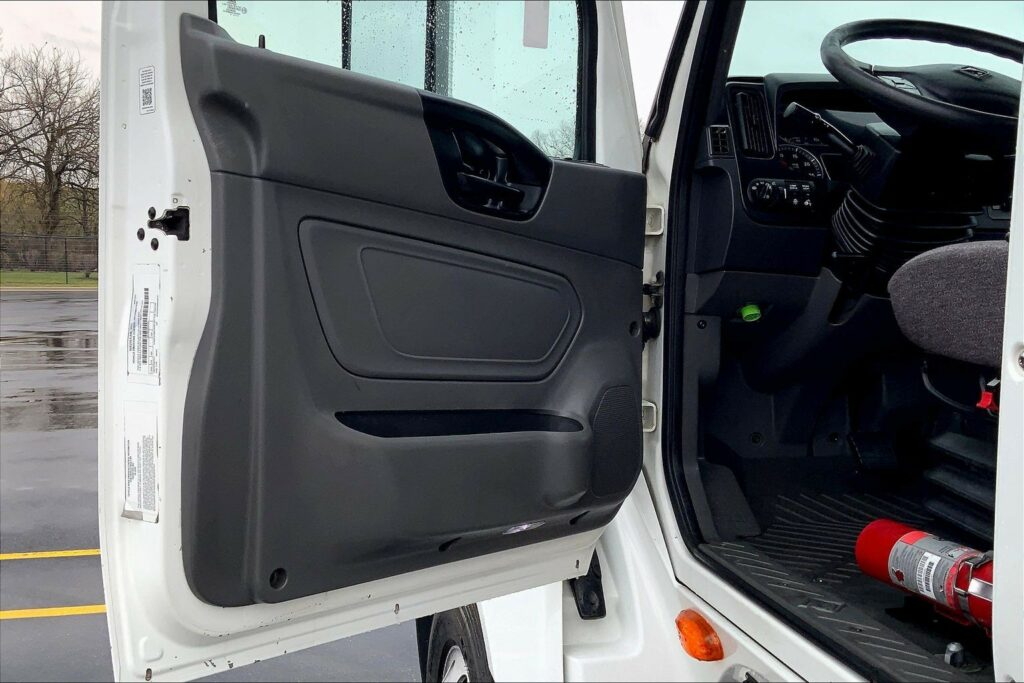 2021 CUM LT625 6×4 Day Cab