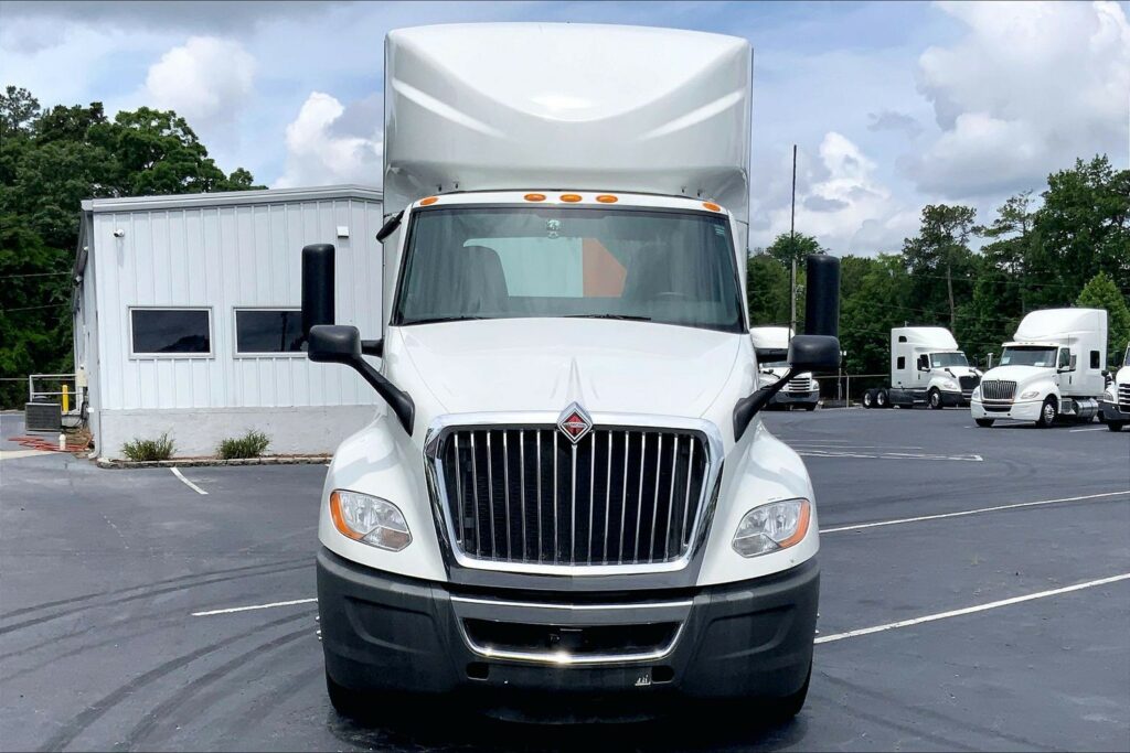 2021 CUM LT625 6×4 Day Cab