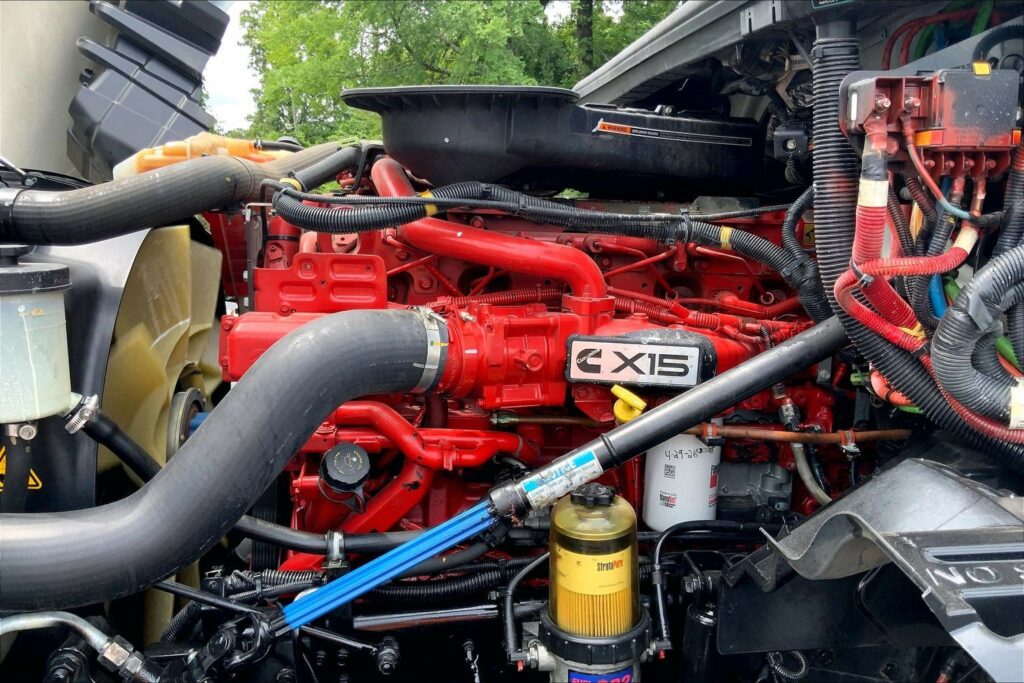 2021 CUM LT625 6×4 Day Cab