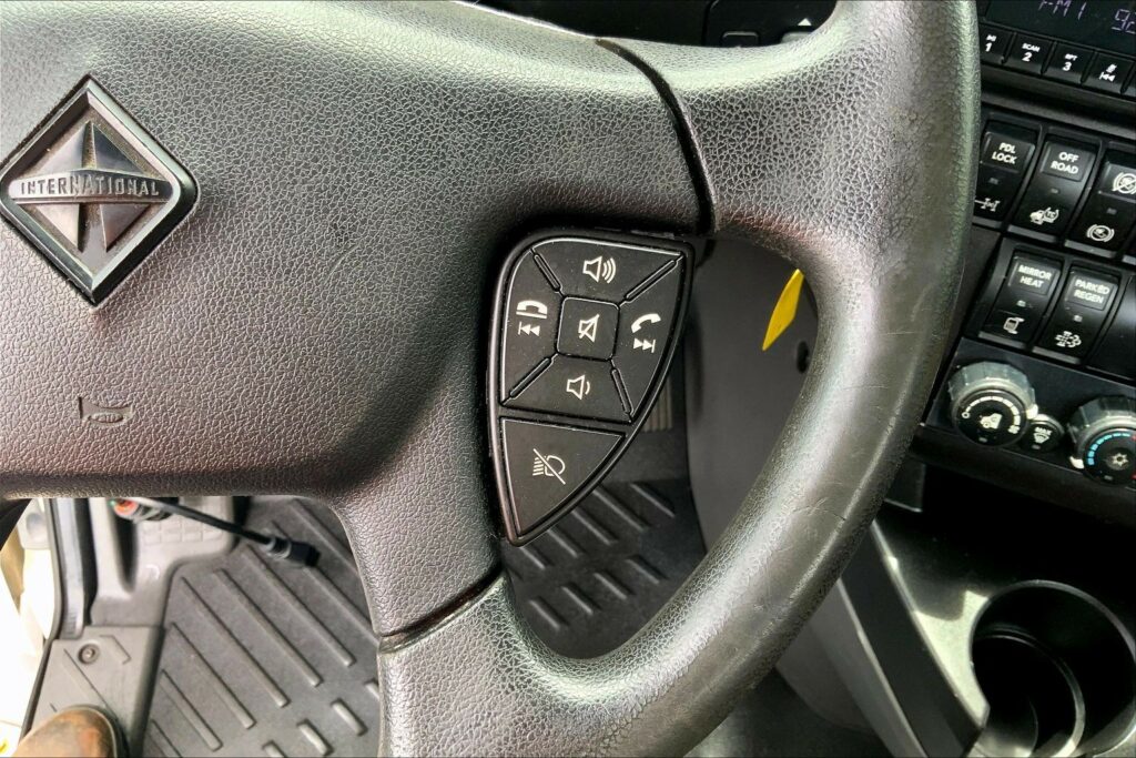 2021 CUM LT625 6×4 Day Cab