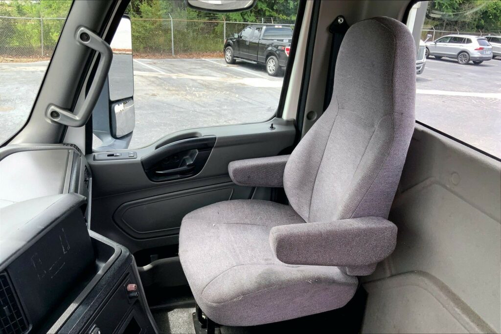 2021 CUM LT625 6×4 Day Cab