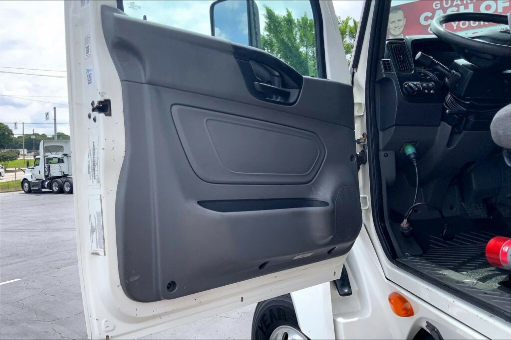 2021 CUM LT625 6×4 Day Cab
