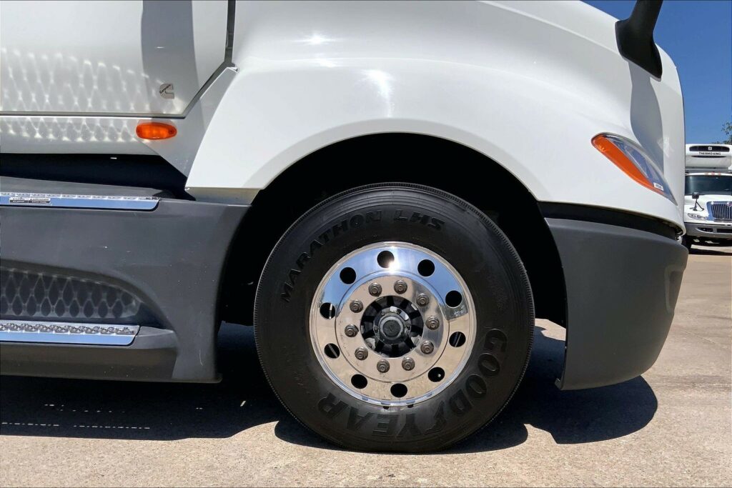 2022 CUM LT625 6×4 Day Cab