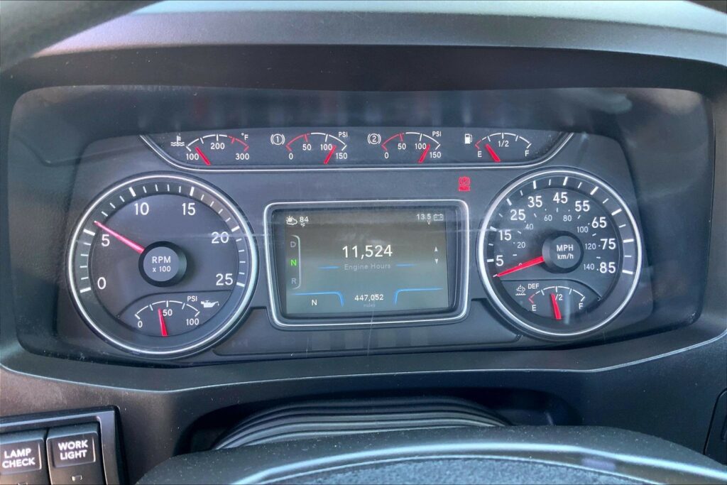 2022 CUM LT625 6×4 Day Cab