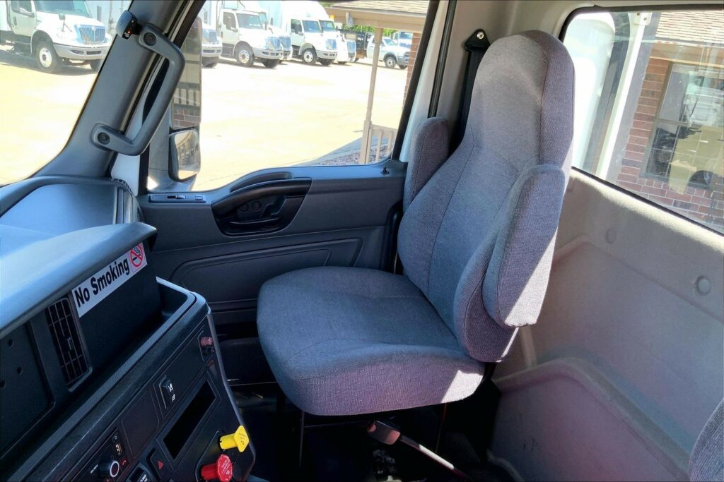 2022 CUM LT625 6×4 Day Cab