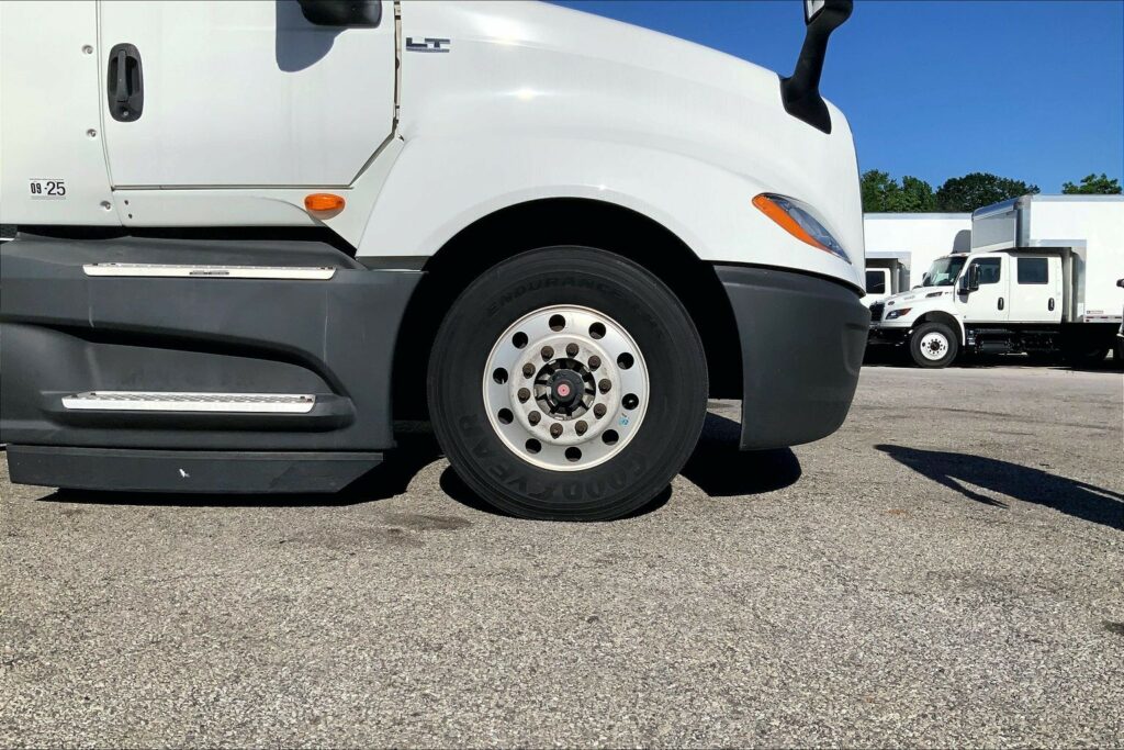 2021 CUM LT625 6×4 Day Cab