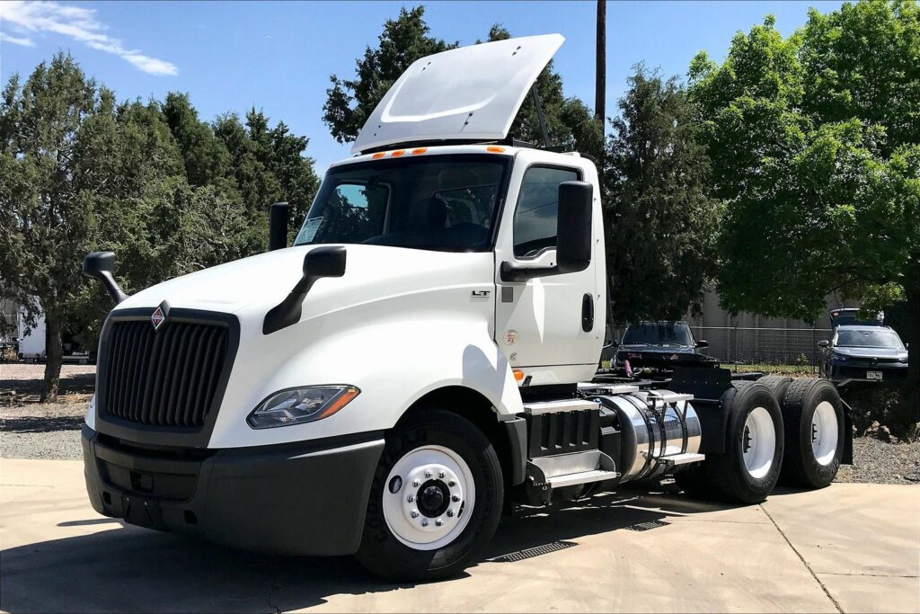 2021 CUM LT625 6×4 Day Cab