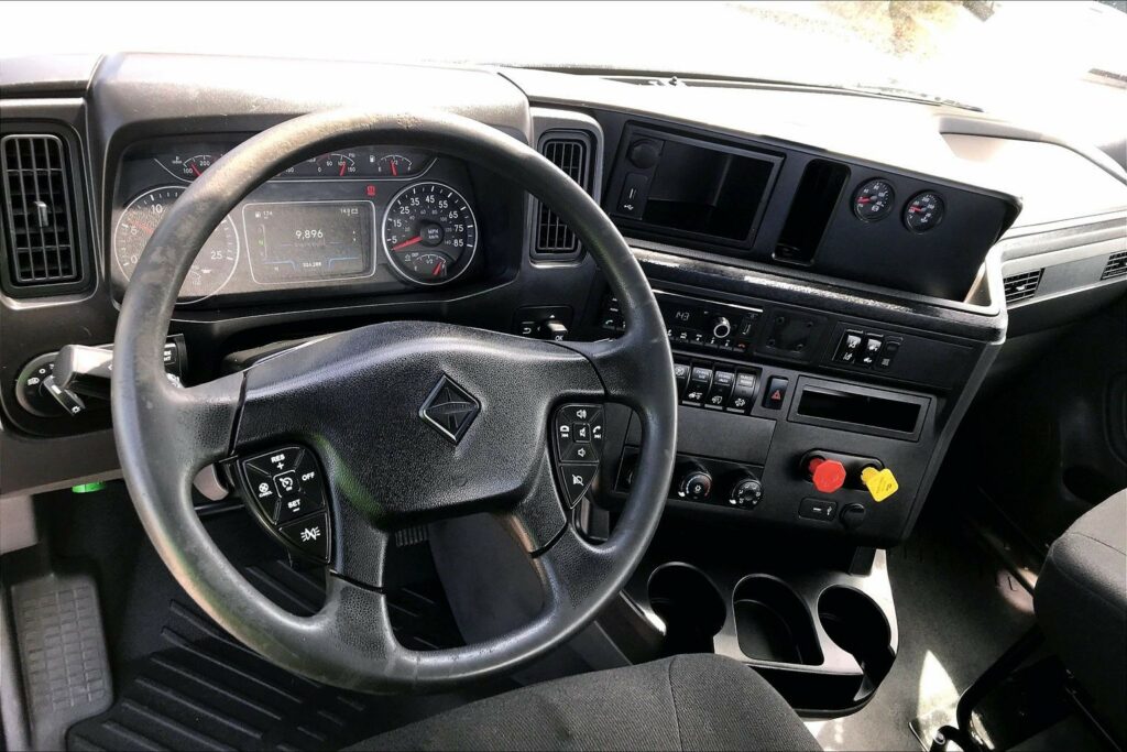 2021 CUM LT625 6×4 Day Cab