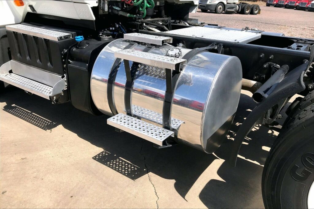 2021 CUM LT625 6×4 Day Cab