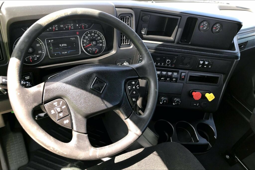 2021 CUM LT625 6×4 Day Cab