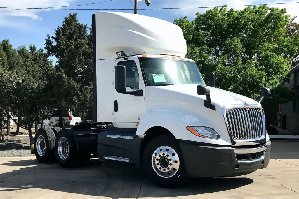2020 CUM LT625 6×4 Day Cab