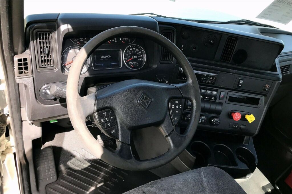 2020 CUM LT625 6×4 Day Cab