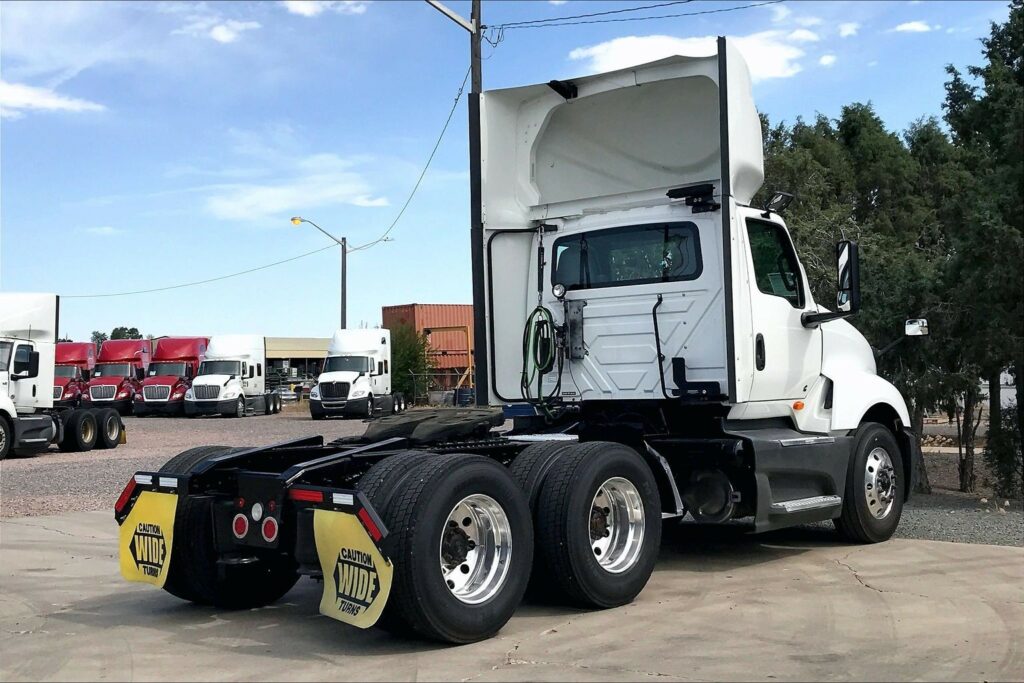 2020 CUM LT625 6×4 Day Cab