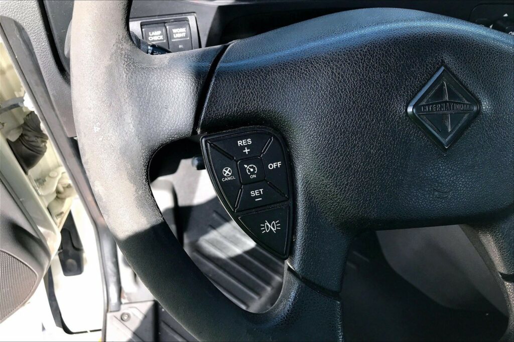 2020 CUM LT625 6×4 Day Cab