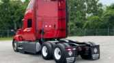 2023 CUM LT625 6X4 Sleeper