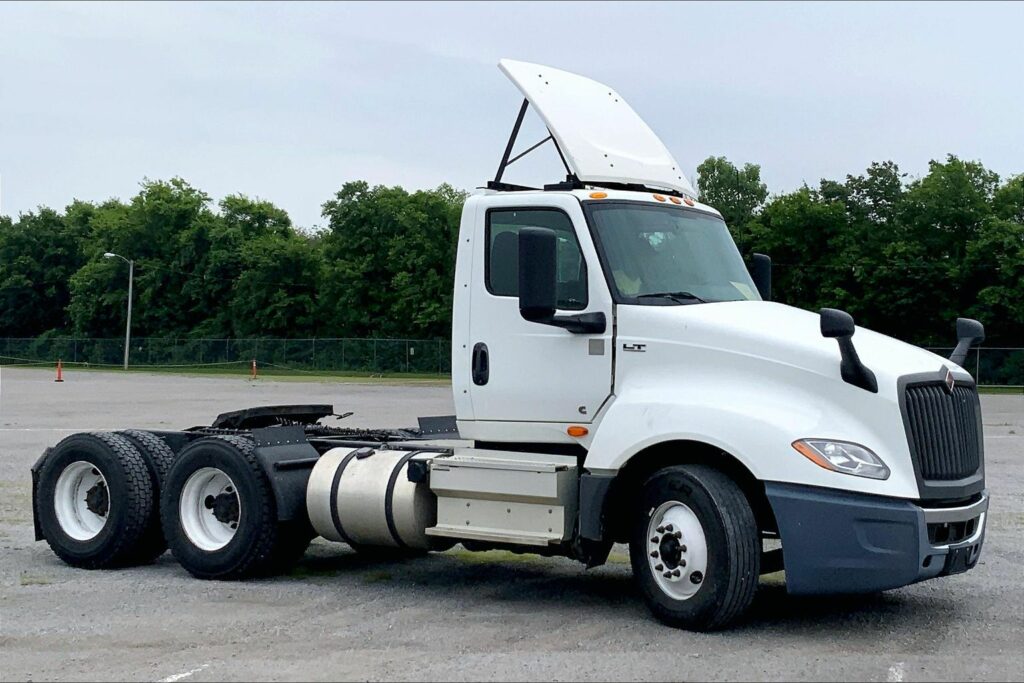 2021 CUM LT625 6×4 Day Cab