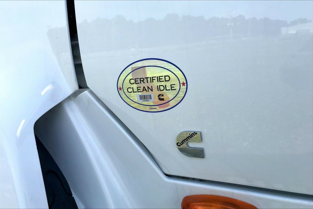 2023 CUM LT625 6X4 Day Cab