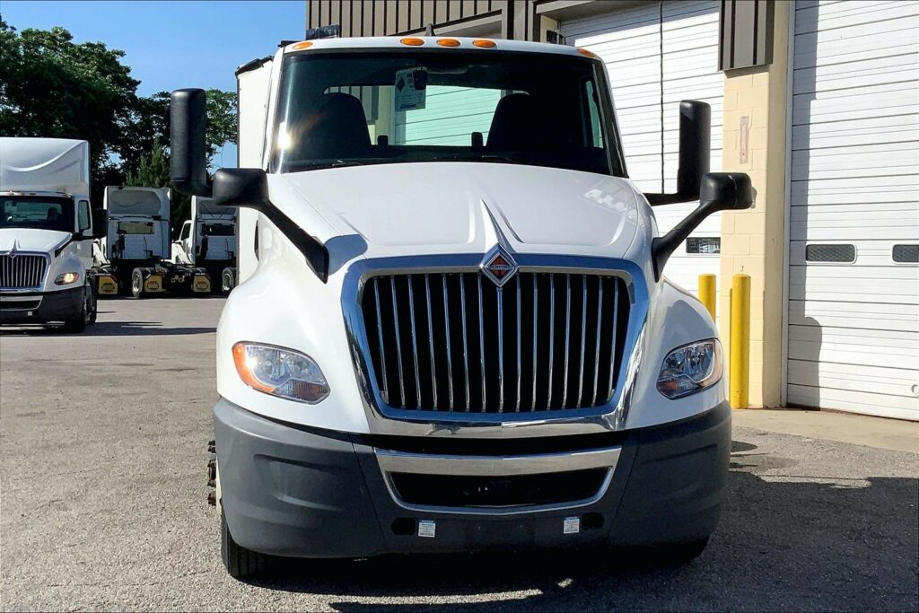 2021 INT LT625 6×4 Day Cab