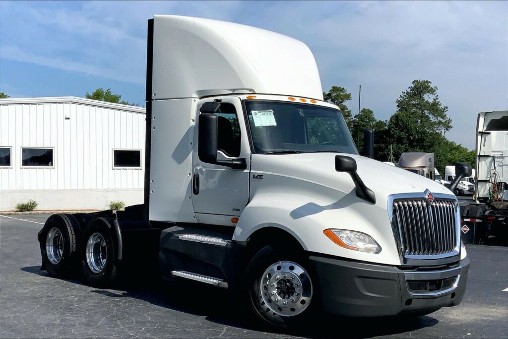 2021 INT LT625 6×4 Day Cab