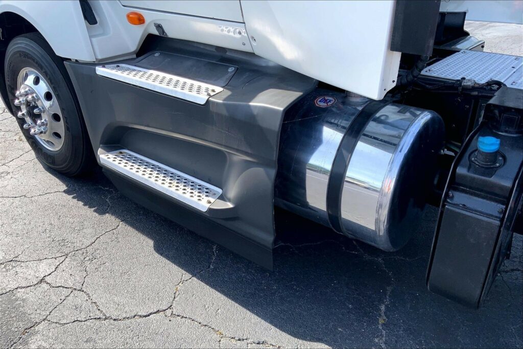 2021 INT LT625 6×4 Day Cab