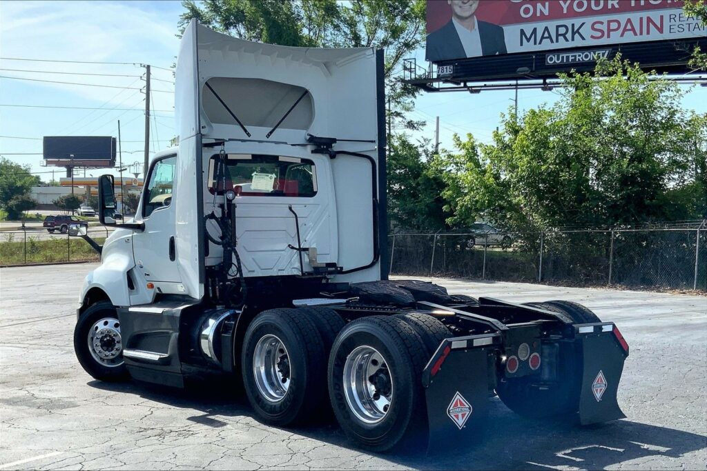 2021 INT LT625 6×4 Day Cab