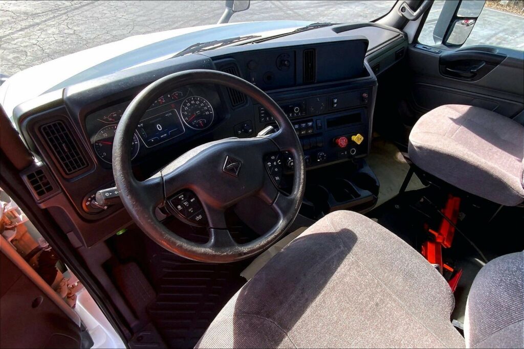 2021 INT LT625 6×4 Day Cab