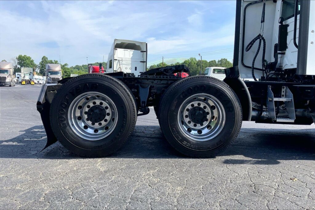 2021 INT LT625 6×4 Day Cab