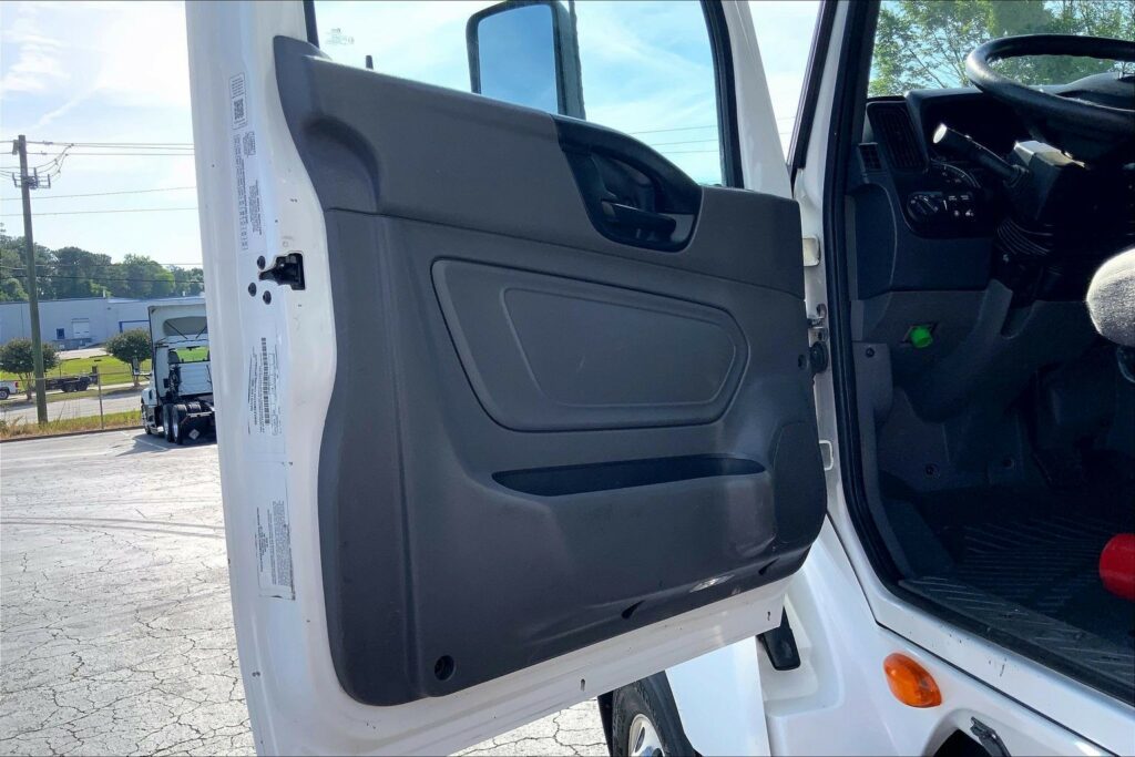 2021 INT LT625 6×4 Day Cab