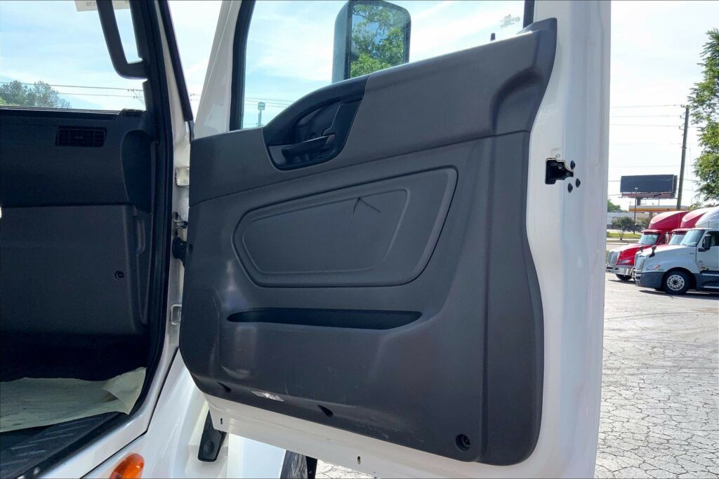 2021 INT LT625 6×4 Day Cab