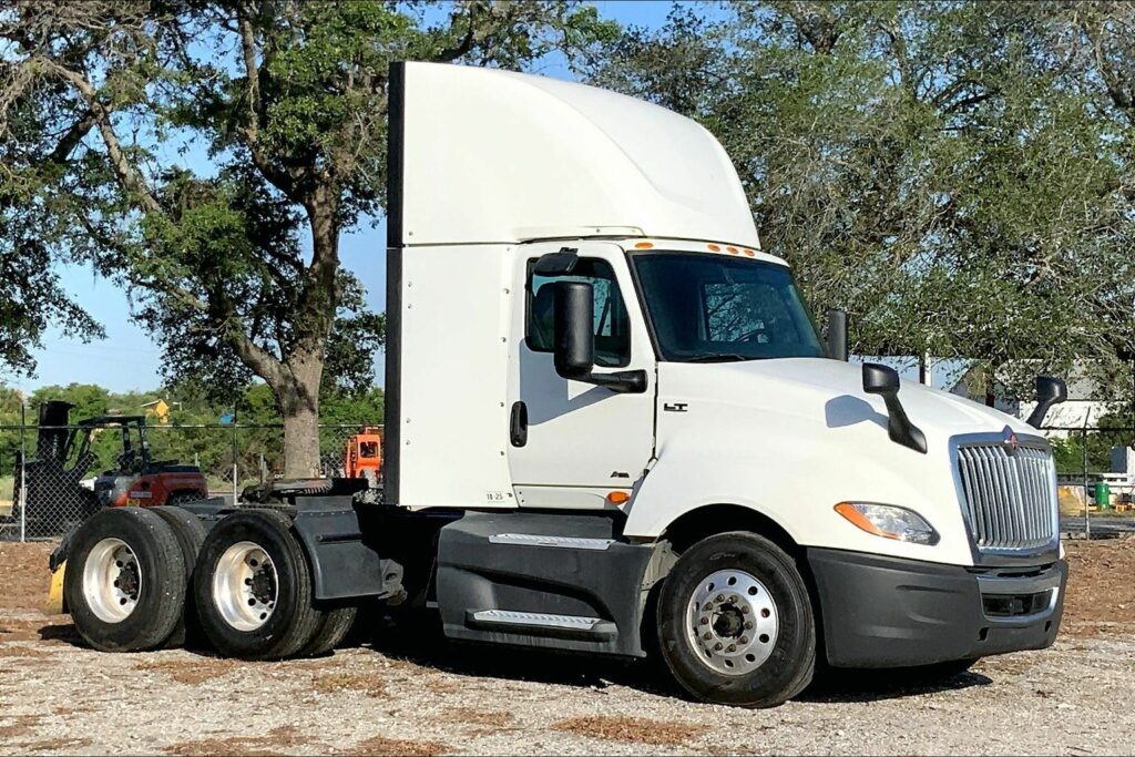 2021 INT LT625 6×4 Day Cab