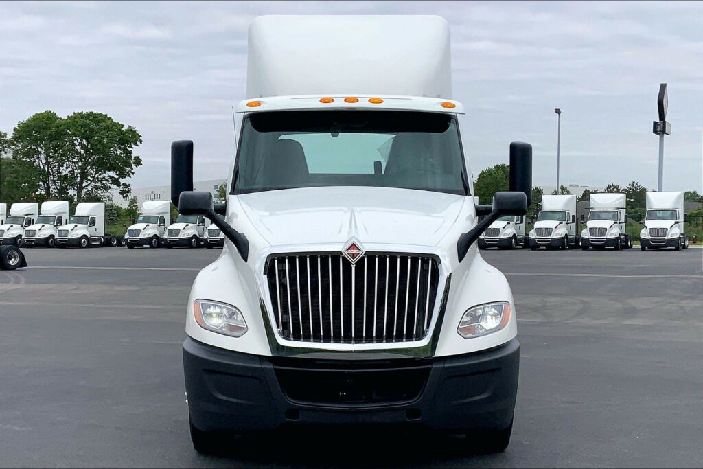 2019 INT LT625 6×4 Day Cab