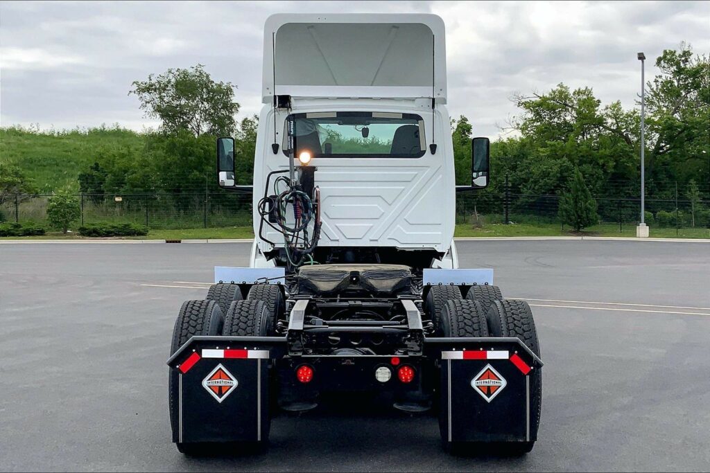 2019 INT LT625 6×4 Day Cab