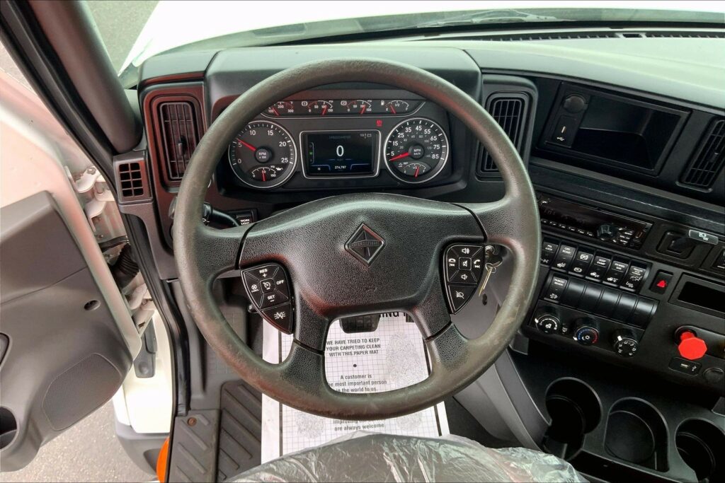 2019 INT LT625 6×4 Day Cab