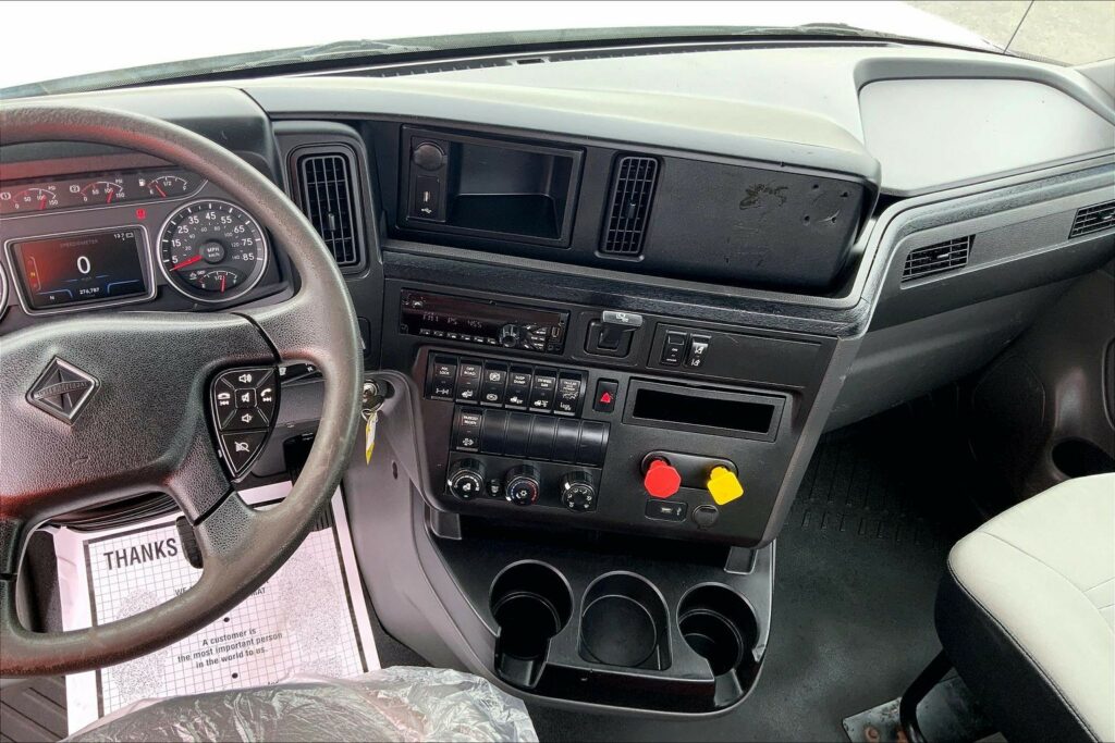 2019 INT LT625 6×4 Day Cab