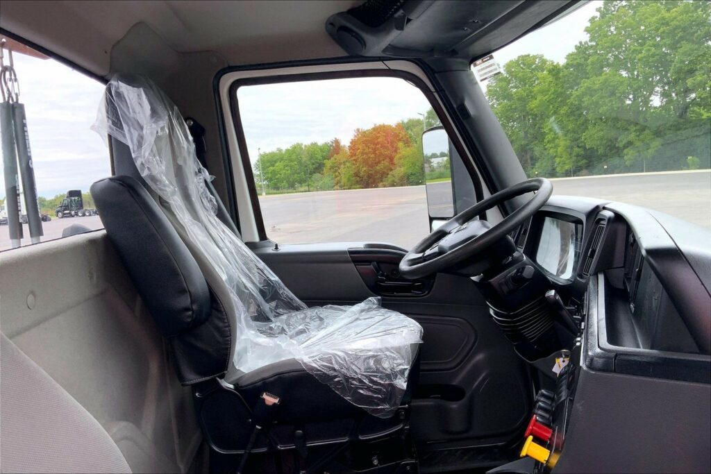 2019 INT LT625 6×4 Day Cab