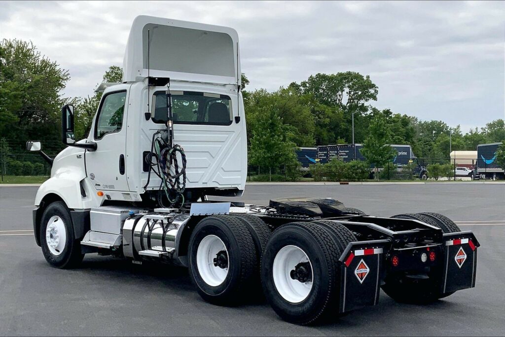 2019 INT LT625 6×4 Day Cab