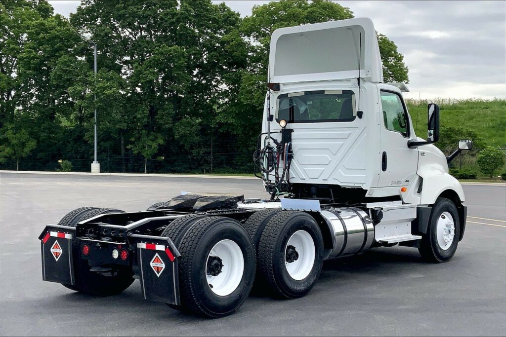 2019 INT LT625 6×4 Day Cab
