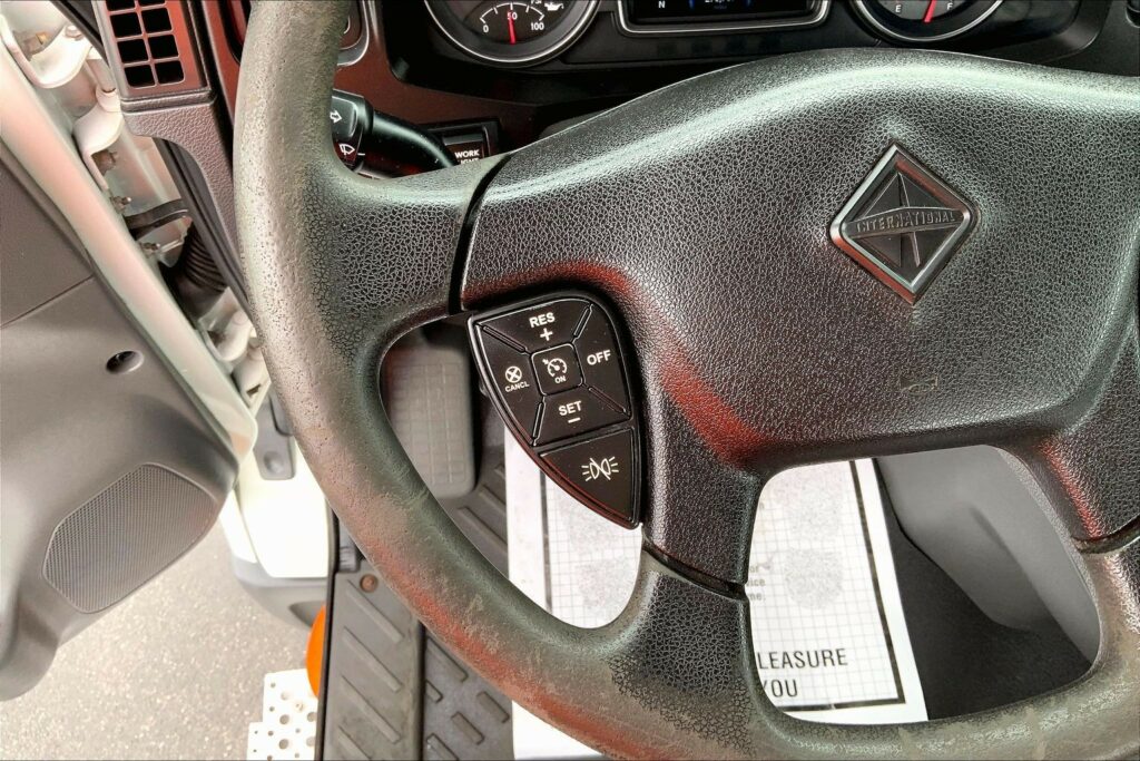 2019 INT LT625 6×4 Day Cab