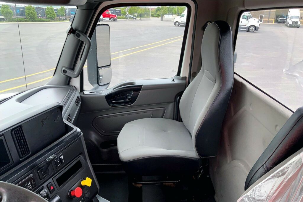 2019 INT LT625 6×4 Day Cab