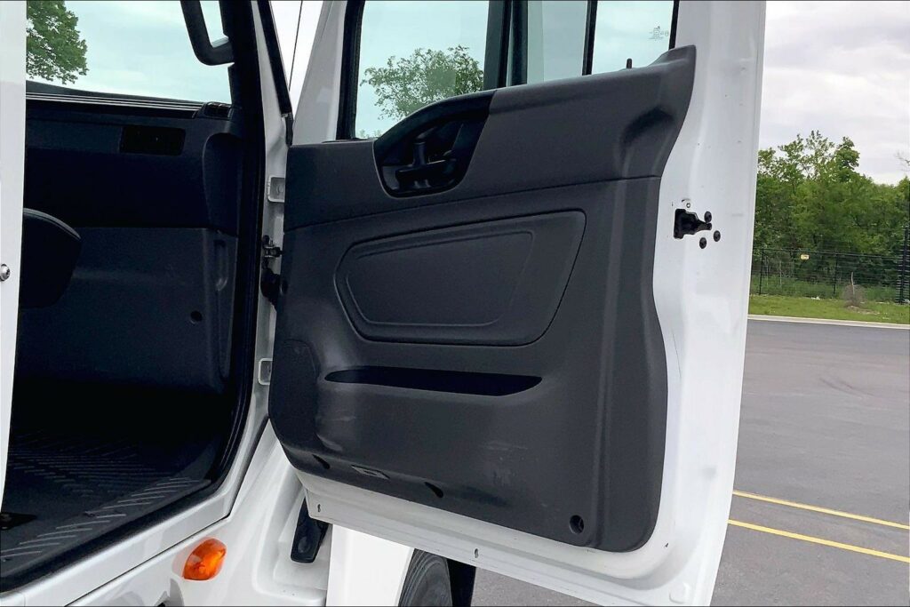 2019 INT LT625 6×4 Day Cab