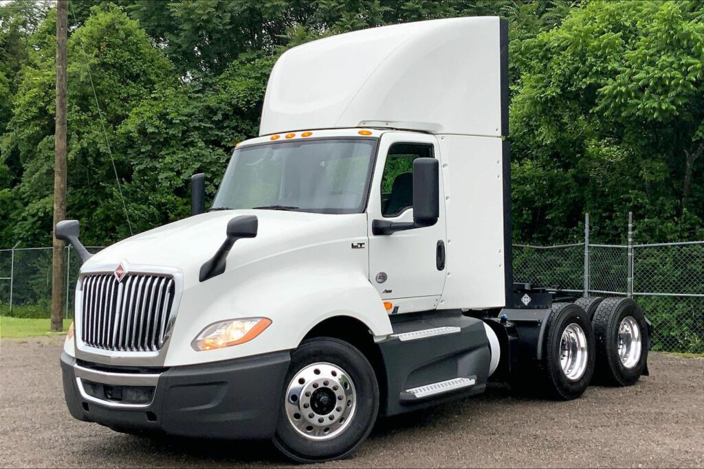 2021 INT LT625 6×4 Day Cab